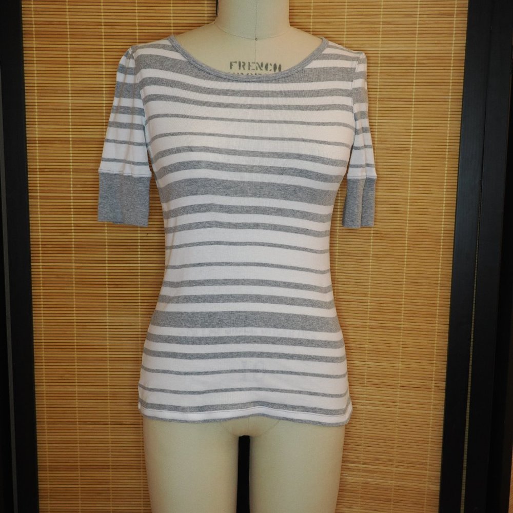 Calvin Klein Performance Quick Dry Tee, Size M, Zipper back